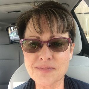 Meet your Posher, Diane